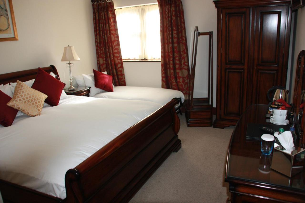 Chester Beatty Inn Ashford Екстериор снимка