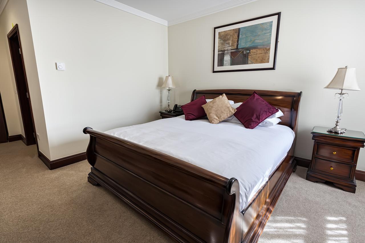 Chester Beatty Inn Ashford Екстериор снимка