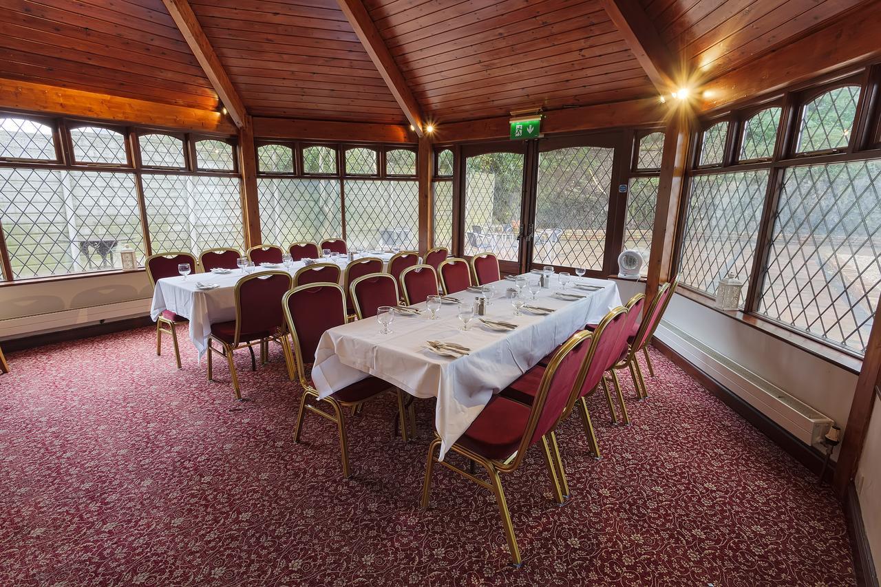 Chester Beatty Inn Ashford Екстериор снимка