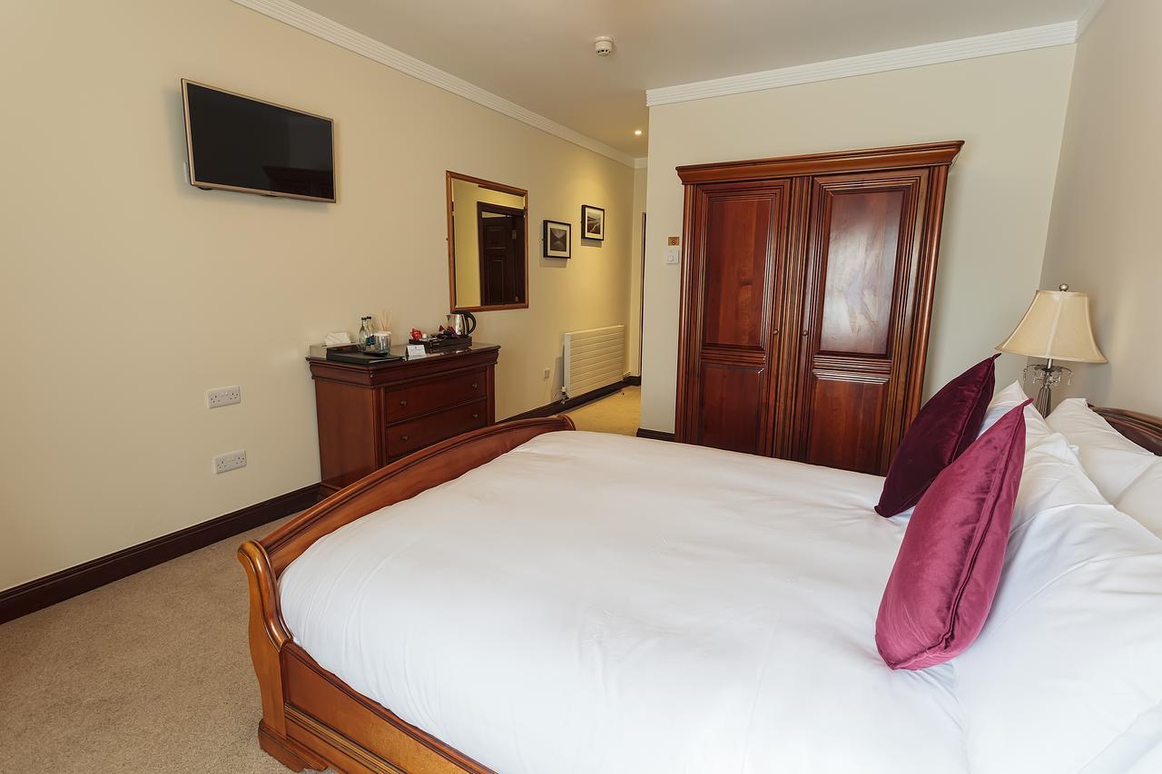 Chester Beatty Inn Ashford Екстериор снимка
