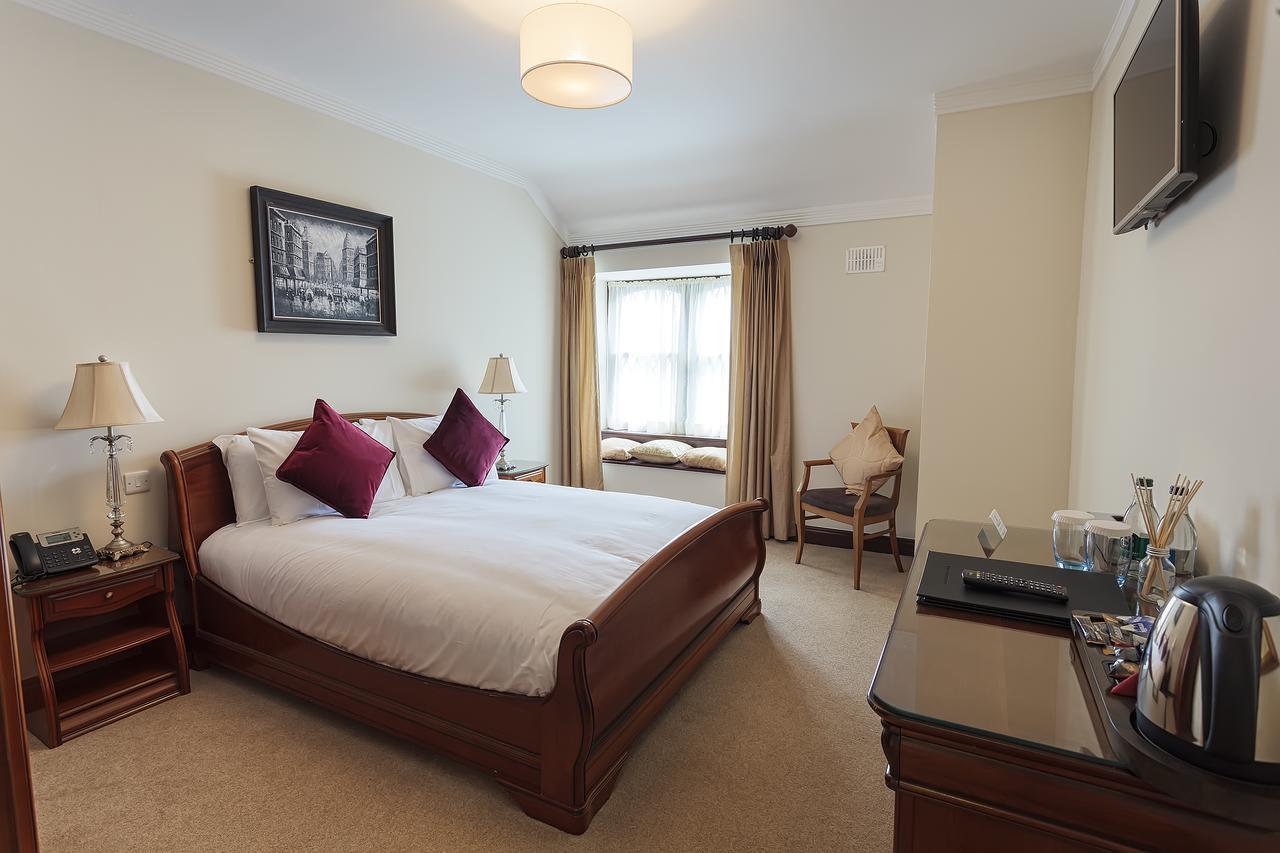 Chester Beatty Inn Ashford Екстериор снимка