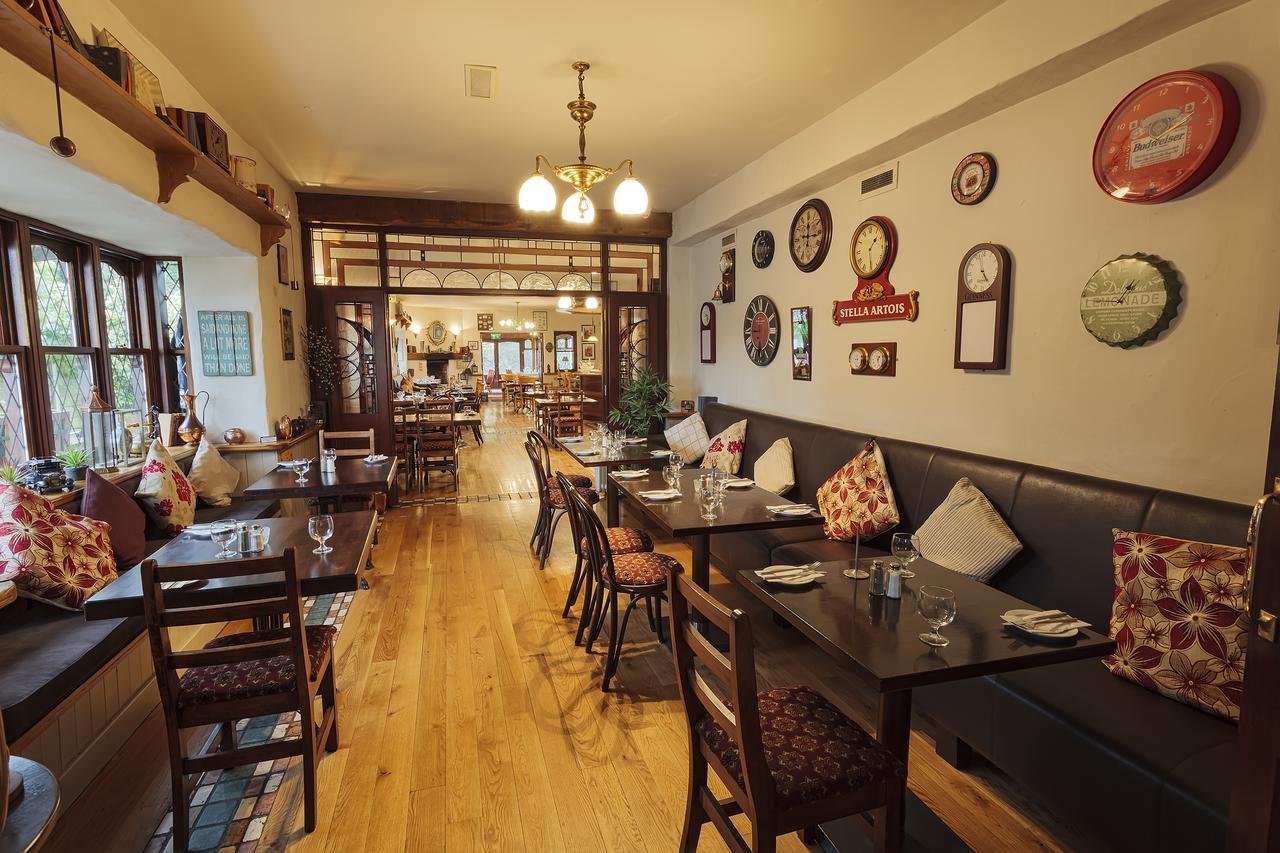 Chester Beatty Inn Ashford Екстериор снимка