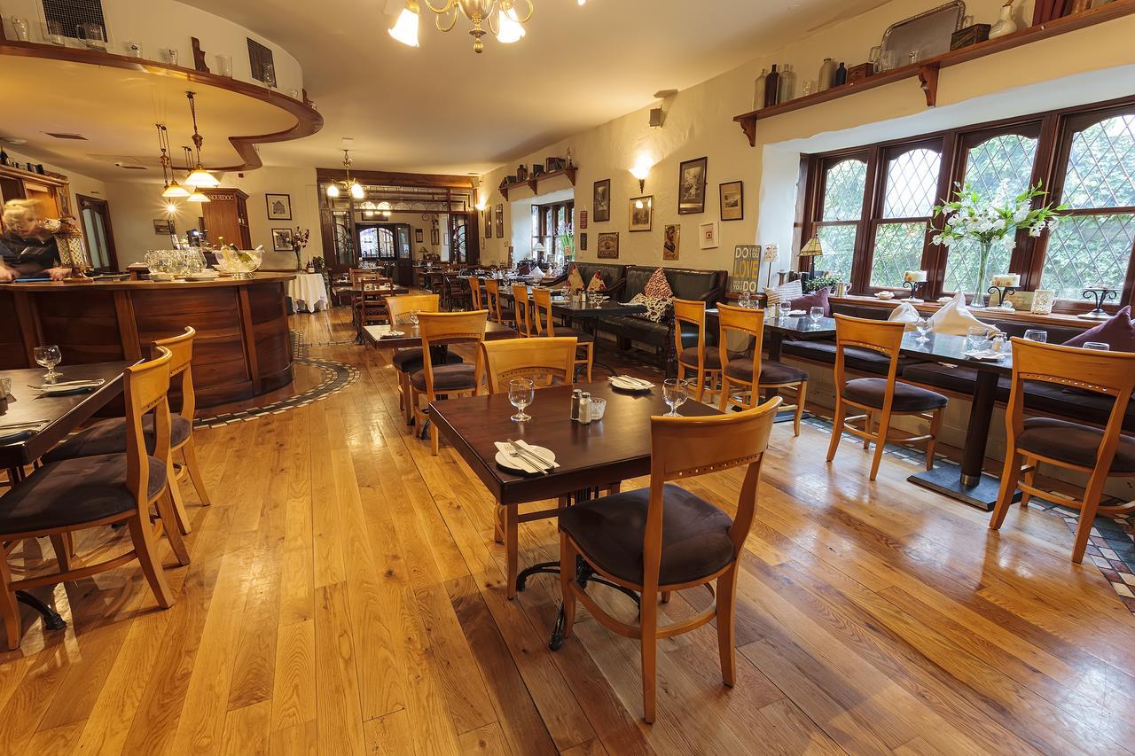 Chester Beatty Inn Ashford Екстериор снимка